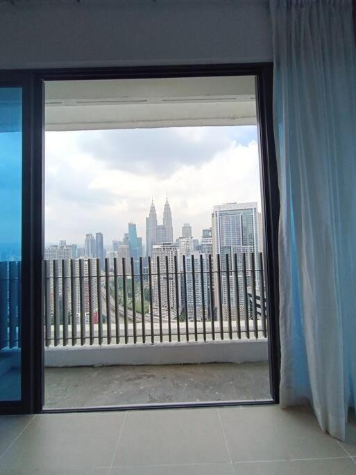 Cl 30A Super Kl View Infinity Pool Klcc Apartment Куала Лумпур Екстериор снимка