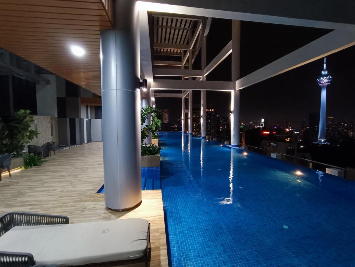 Cl 30A Super Kl View Infinity Pool Klcc Apartment Куала Лумпур Екстериор снимка